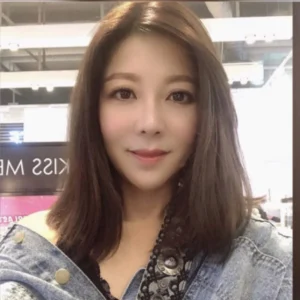 EVELYN YONG SIEW HUI (EVELYN YONG)