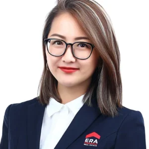 ZHANG YAN (Julie)